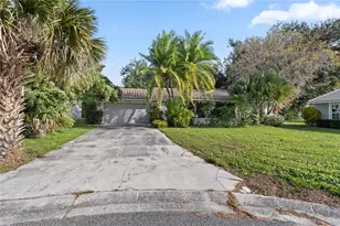 10105 Crown Ct, Orlando, FL 32821 - Photo 38