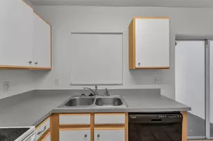 1805 Fluorshire Dr, Brandon, FL 33511 - Photo 22