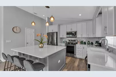 333 Castlemain Circle, Davenport, FL 33897 - Photo 6