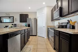 203 Fall Glo Rd, Winter Haven, FL 33880 - Photo 4