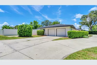 333 Lake Otis Drive SE, Winter Haven, FL 33880 - Photo 2