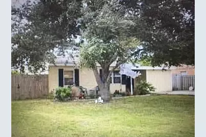 523 7th Lane SW, Vero Beach, FL 32962 - Photo 1