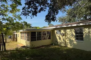 523 7th Ln SW, Vero Beach, FL 32962 - Photo 16