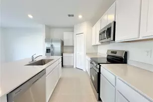 3555 Kimbrough Dr, Lake Wales, FL 33853 - Photo 6