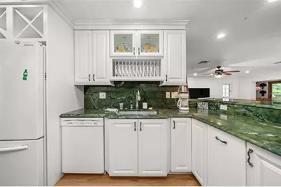 2551 Lakeview Drive, Sebring, FL 33870 - Photo 10