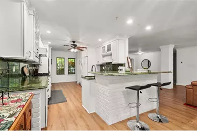 2551 Lakeview Drive, Sebring, FL 33870 - Photo 8