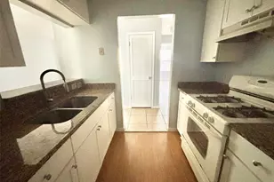 2040 San Marcos Dr SE, Winter Haven, FL 33880 - Photo 8