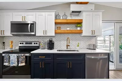 63 Lake Hunter Drive, Lakeland, FL 33803 - Photo 6