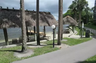 1100 Colony Point Cir, Pembroke Pines, FL 33026 - Photo 32