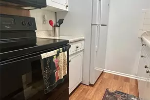 2111 Lakeview Dr, Sebring, FL 33870 - Photo 4