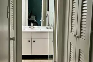 2111 Lakeview Dr, Sebring, FL 33870 - Photo 8