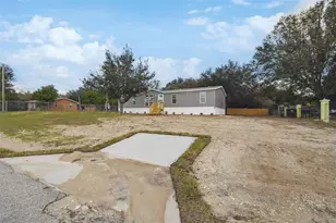 21 Roels St, Haines City, FL 33844 - Photo 2