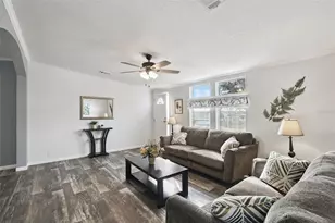 21 Roels St, Haines City, FL 33844 - Photo 4