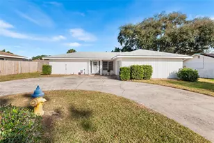 241 Paine Dr, Winter Haven, FL 33884 - Photo 2