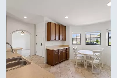 630 Valencia Court, Dundee, FL 33838 - Photo 6