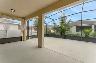 145 Waterside Cir, Winter Haven, FL 33880 - Photo 2