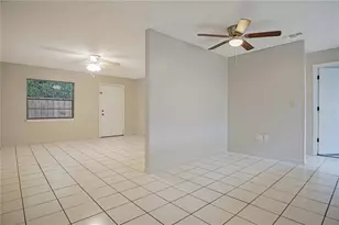 1438 Lake Bonny Dr W, Lakeland, FL 33801 - Photo 10