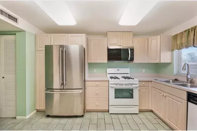 400 El Camino Drive #202, Winter Haven, FL 33884 - Photo 6