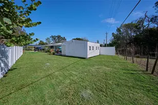 3527 Lazy Lake Dr S, Lakeland, FL 33801 - Photo 40