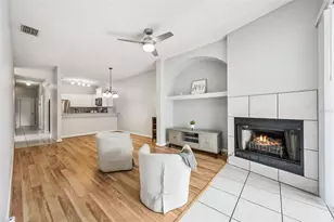 2202 Garden Lake Dr, Winter Haven, FL 33884 - Photo 4