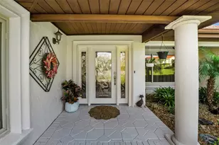 517 Clubhouse Dr, Lake Wales, FL 33898 - Photo 8