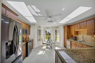 517 Clubhouse Dr, Lake Wales, FL 33898 - Photo 16