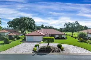 517 Clubhouse Dr, Lake Wales, FL 33898 - Photo 4