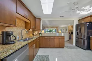 517 Clubhouse Dr, Lake Wales, FL 33898 - Photo 16