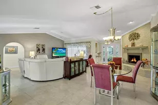 517 Clubhouse Dr, Lake Wales, FL 33898 - Photo 12