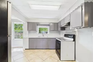 348 Gordon Ave, Lake Wales, FL 33859 - Photo 22