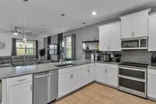 9238 Sommerset Hills Dr, Davenport, FL 33896 - Photo 4