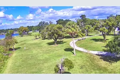 201 Lake Bonny Drive E, Lakeland, FL 33801 - Photo 4