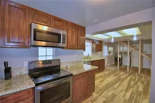 201 Lake Bonny Dr E, Lakeland, FL 33801 - Photo 22