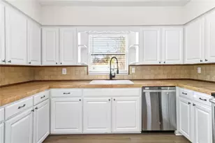 2600 Pamela Dr, Winter Haven, FL 33884 - Photo 16