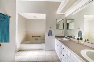 36 Enclave Dr, Winter Haven, FL 33884 - Photo 24