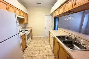 1708 Eagle Pond Dr, Winter Haven, FL 33884 - Photo 4