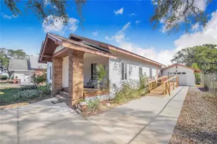 107 S 1st St, Haines City, FL 33844 - Photo 4