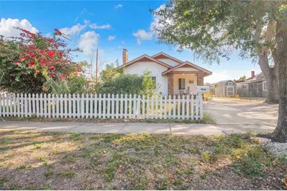 107 S 1st Street, Haines City, FL 33844 - Photo 2