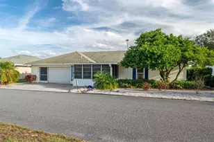 7040 Tamarind Dr, Lake Wales, FL 33898 - Photo 4