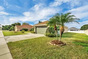 107 Mandolin Dr, Winter Haven, FL 33884 - Photo 4