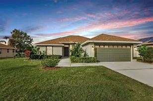 107 Mandolin Dr, Winter Haven, FL 33884 - Photo 2