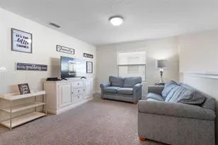 4778 Kings Castle Cir, Kissimmee, FL 34746 - Photo 40