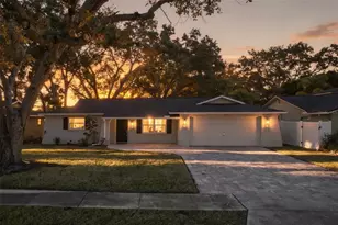 7233 56th Ave N, Saint Petersburg, FL 33709 - Photo 2