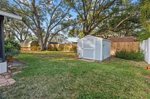 7233 56th Ave N, Saint Petersburg, FL 33709 - Photo 24