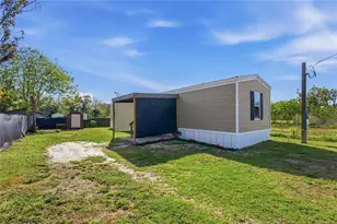 126 2nd St, Winter Haven, FL 33880 - Photo 2
