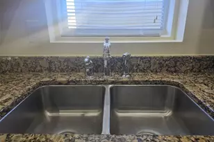 2520 Bella Vista Dr, Davenport, FL 33897 - Photo 14