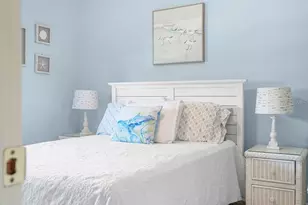 549 Sutton Pl, Longboat Key, FL 34228 - Photo 20