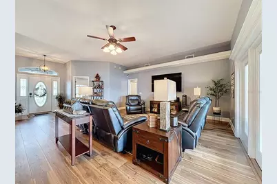 204 Bentley Oaks Boulevard, Auburndale, FL 33823 - Photo 6