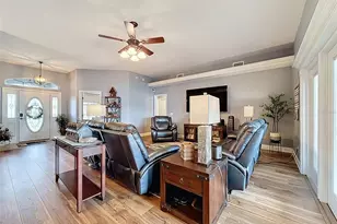 204 Bentley Oaks Blvd, Auburndale, FL 33823 - Photo 6