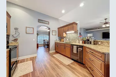 204 Bentley Oaks Boulevard, Auburndale, FL 33823 - Photo 16